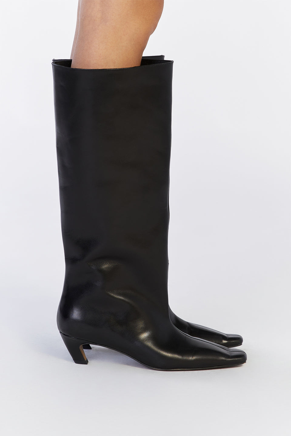 ALIAS MAE CRAWFORD BLACK BOOT Shoes ALIAS MAE
