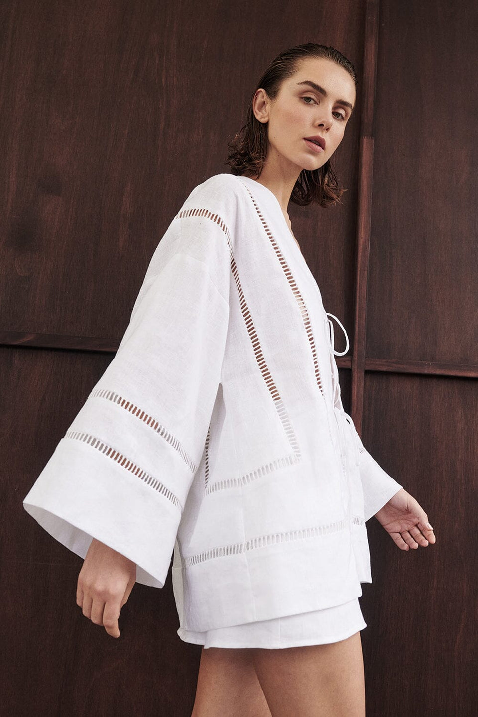 LINDSAY WHITE LINEN KIMONO TOP Clothing DISSH Boutiques