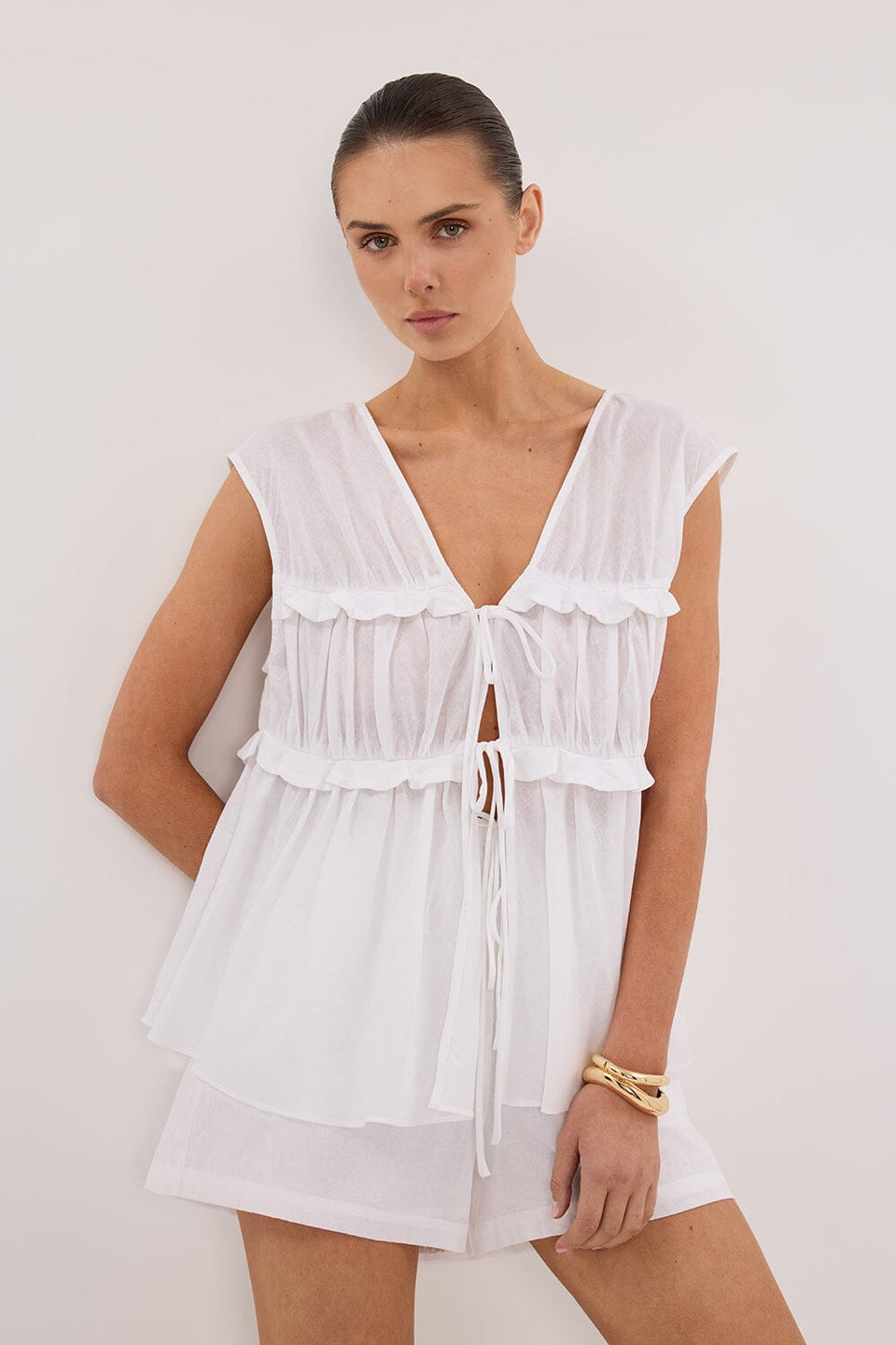 QUINN WHITE LINEN RUFFLE TOP Clothing DISSH Boutiques 6 WHITE