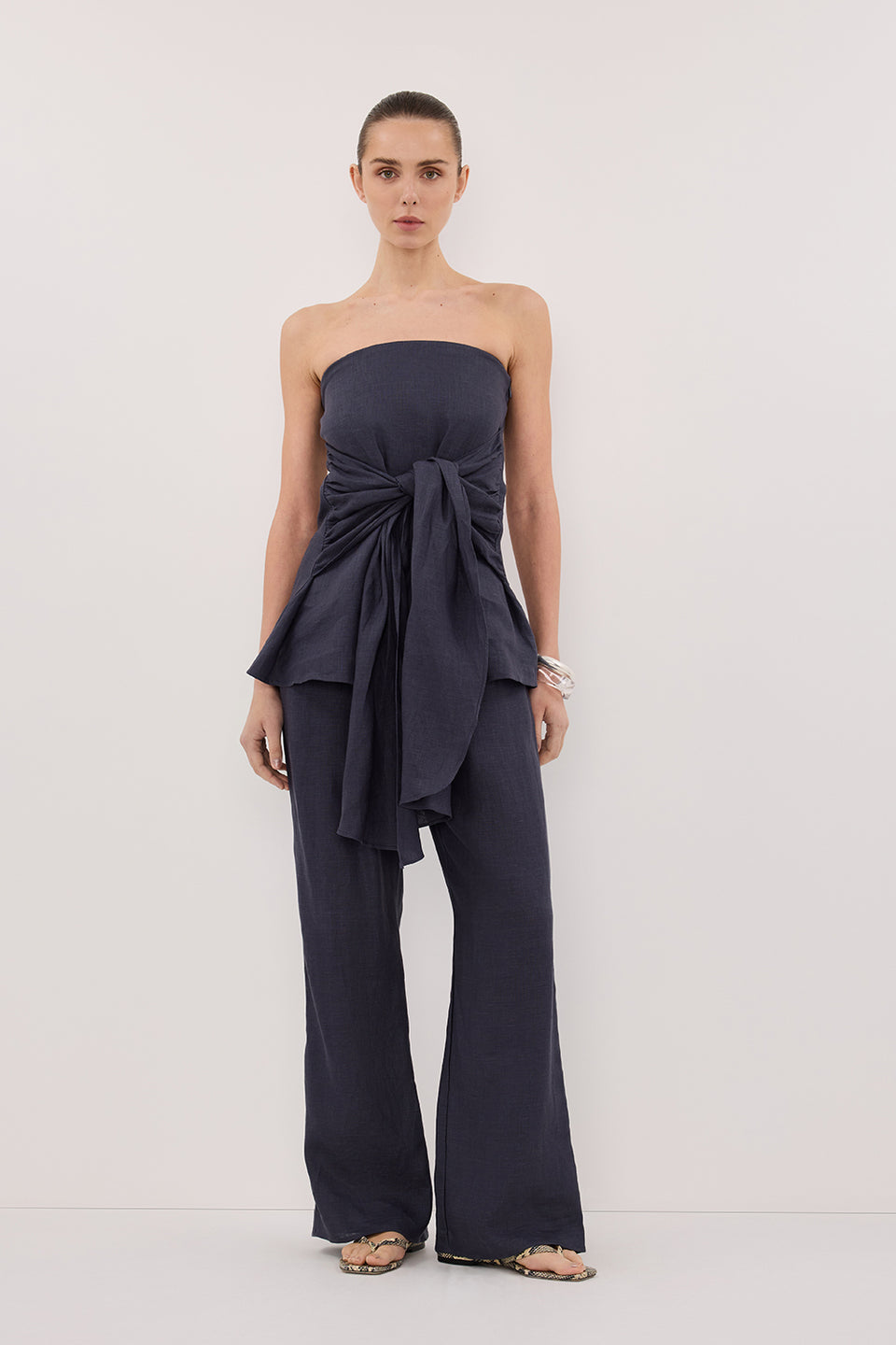 PIPPY INDIGO LINEN STRAPLESS TOP Clothing DISSH Boutiques