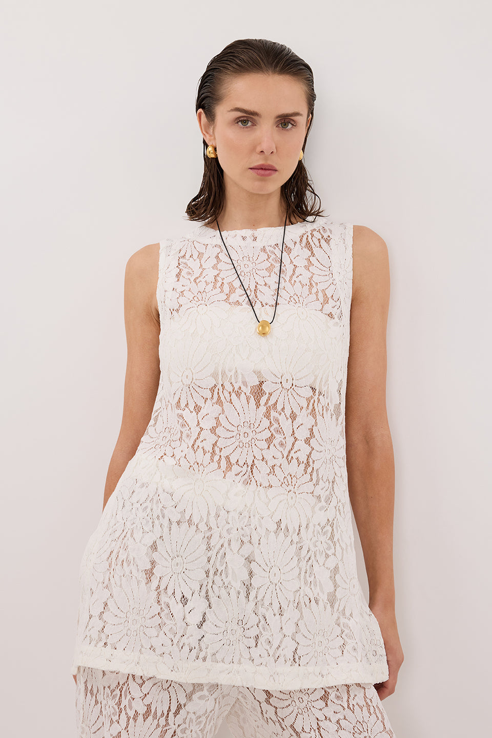 WILMA WHITE SLEEVELESS LACE TUNIC Clothing DISSH Boutiques