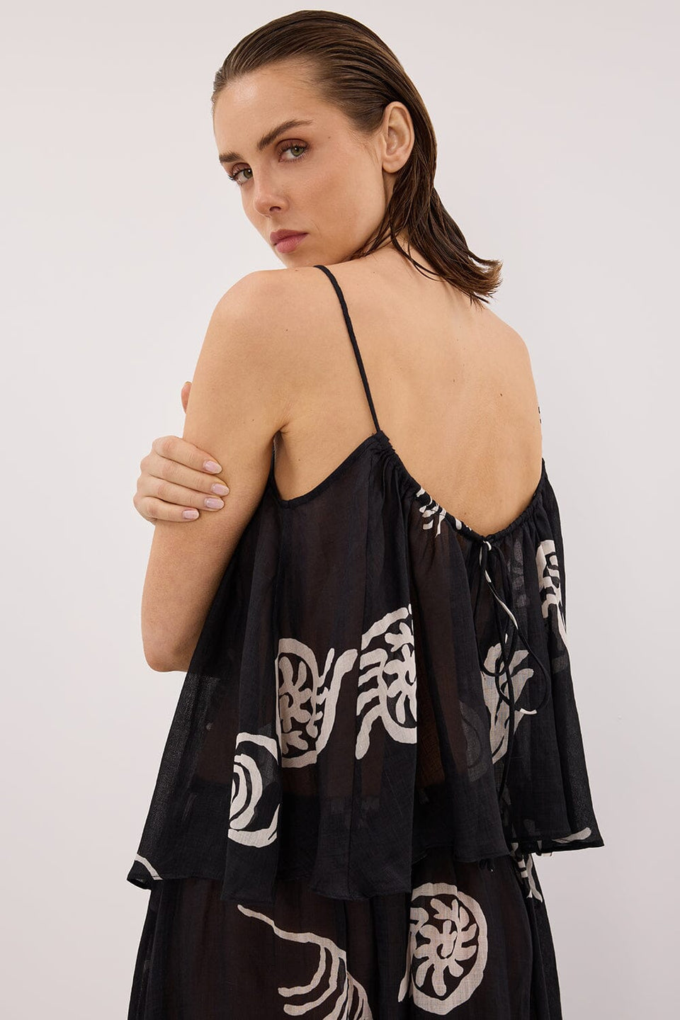 POSITANO BLACK SLEEVELESS RAMIE TOP Clothing DISSH Boutiques