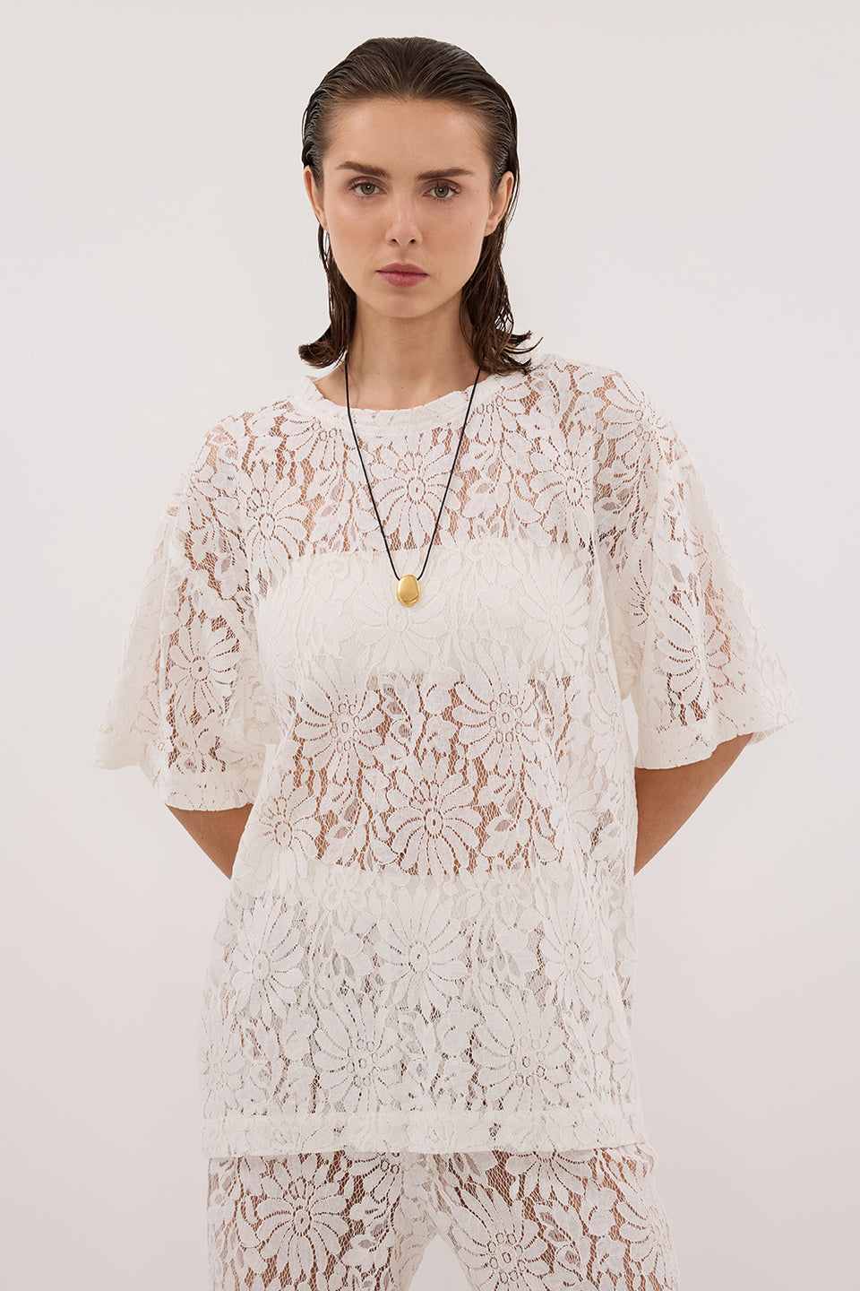 WILMA WHITE LACE TEE Clothing DISSH Boutiques