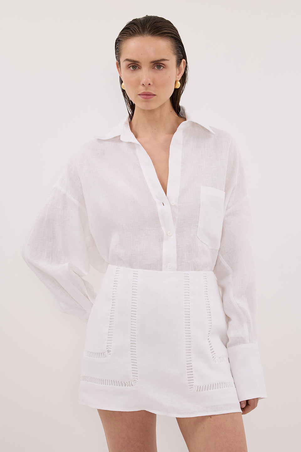 LINDSAY WHITE LINEN SKORT Clothing DISSH Boutiques