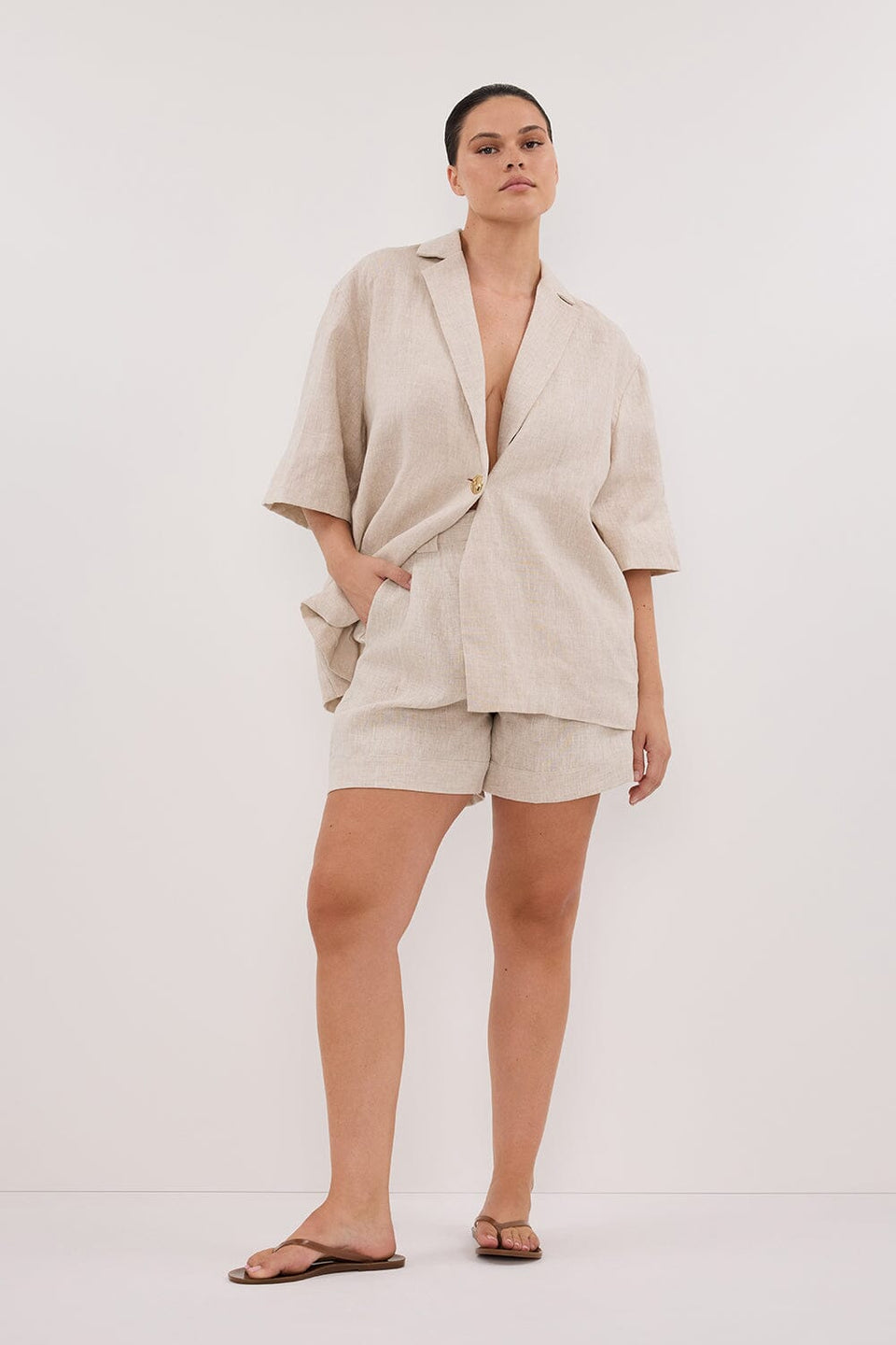 ALONDRA NATURAL LINEN SHORT Clothing DISSH Boutiques