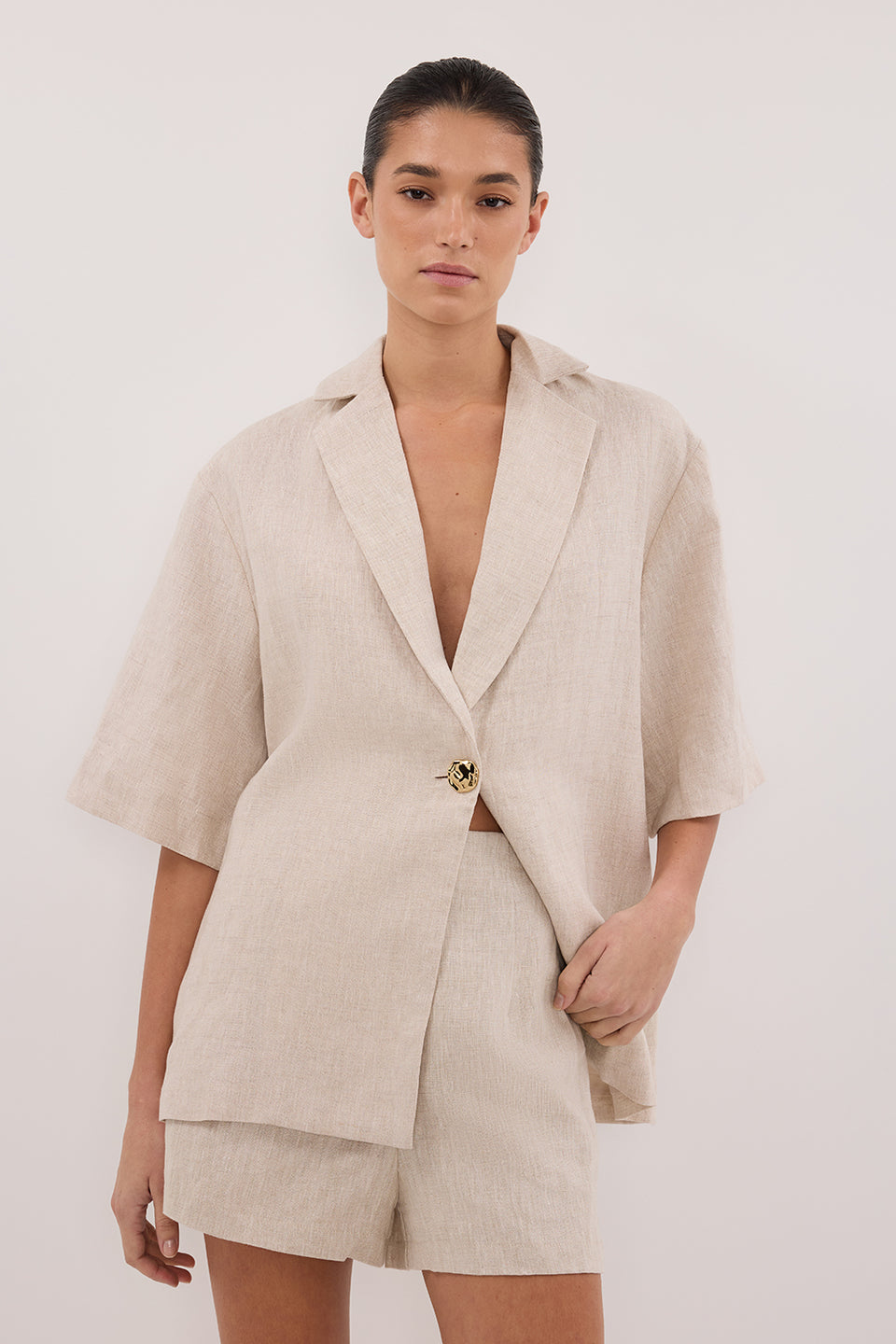 CORY NATURAL LINEN SHORT Clothing DISSH Boutiques 6 NATURAL