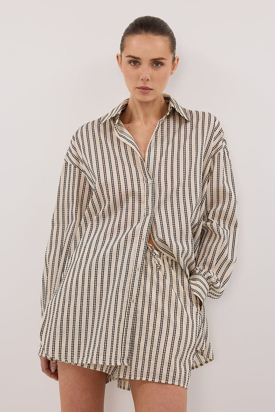 ELLIE CREAM STRIPE DRAWSTRING SHORTS Clothing DISSH Boutiques