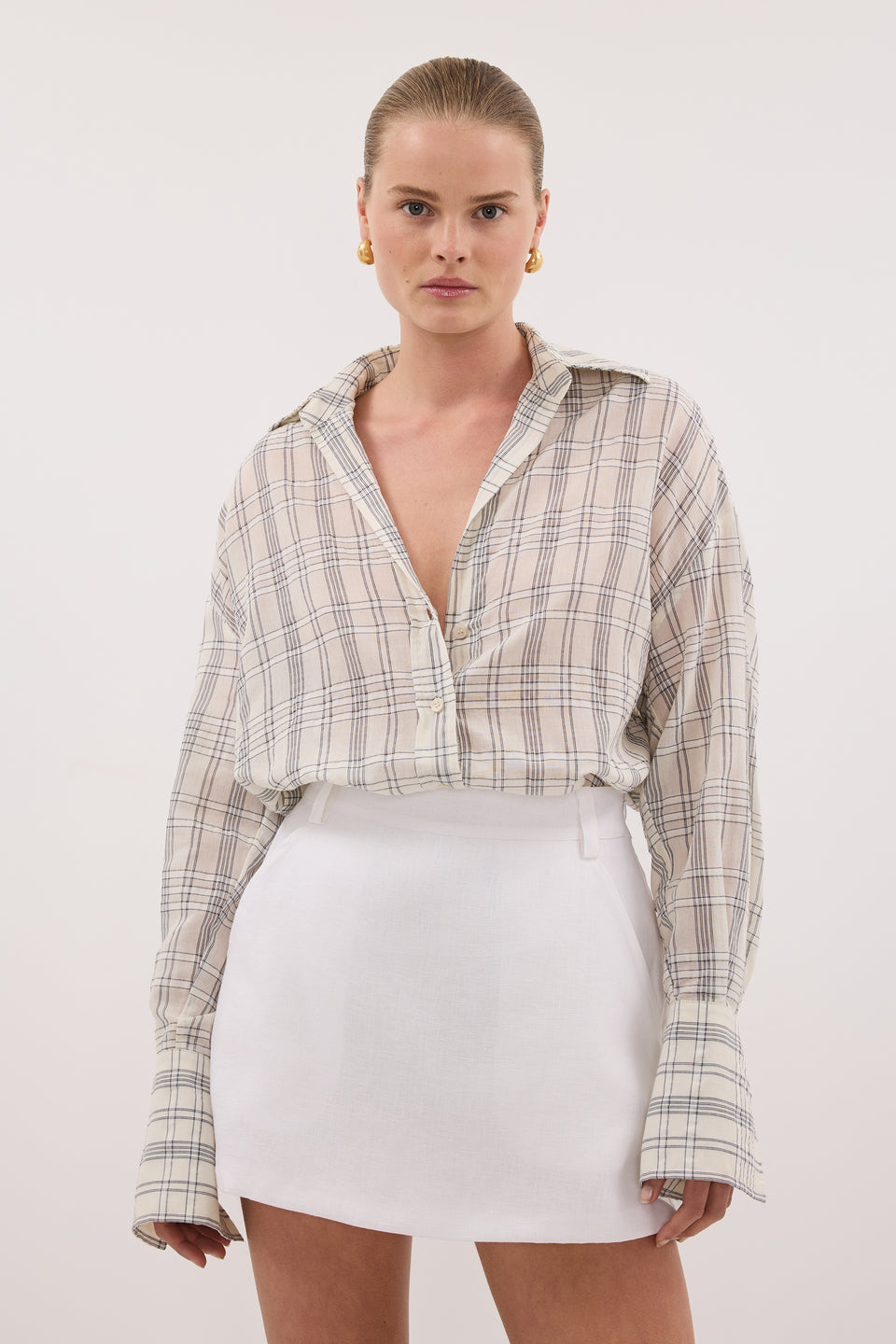 EVIE WHITE LINEN SKORT