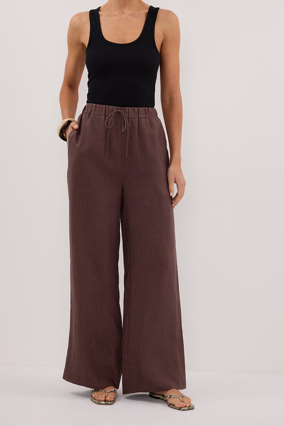 GINA CHOC LINEN ELASTIC WAIST PANT Clothing DISSH Boutiques