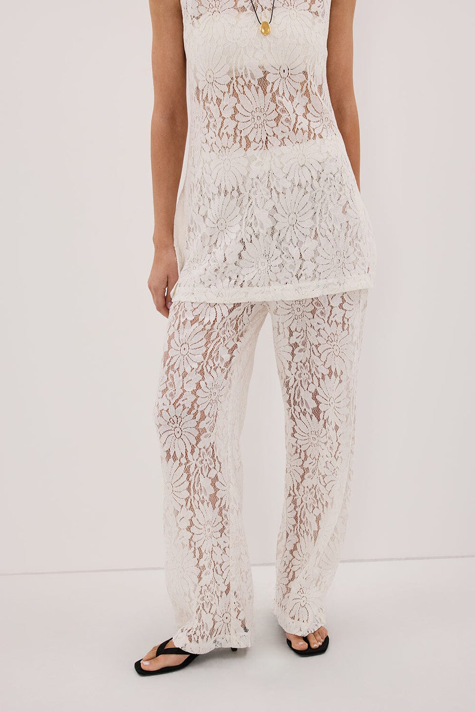 WILMA WHITE LACE PANT Clothing DISSH Boutiques