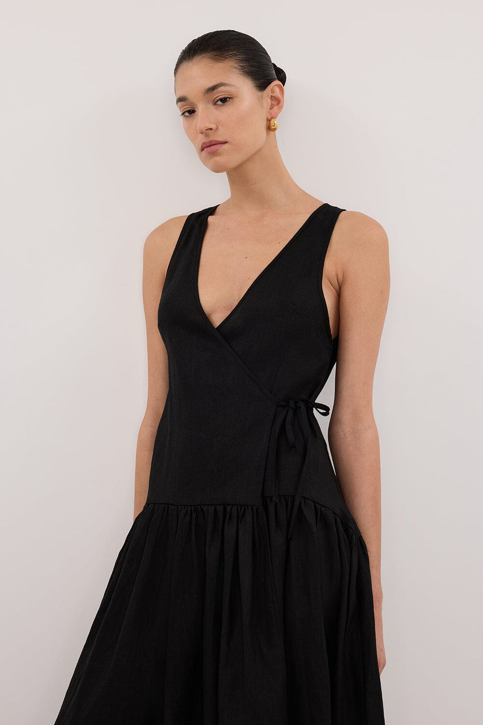 ILIO BLACK LINEN WRAP MIDI DRESS Clothing DISSH Boutiques