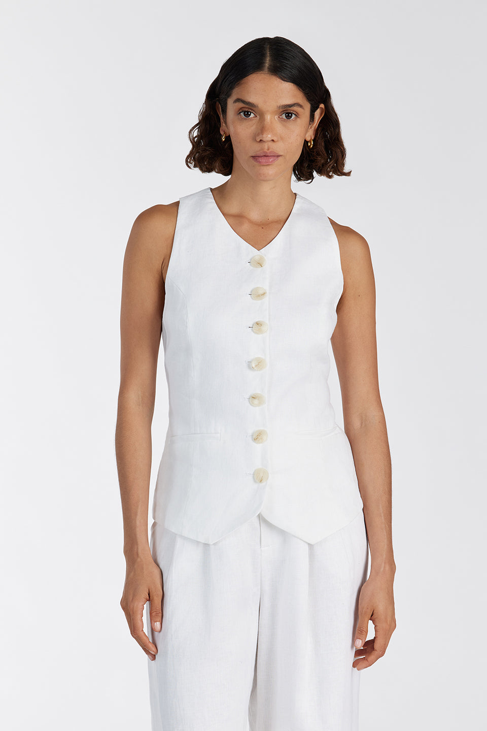 ALONDRA WHITE LINEN VEST Clothing DISSH Boutiques
