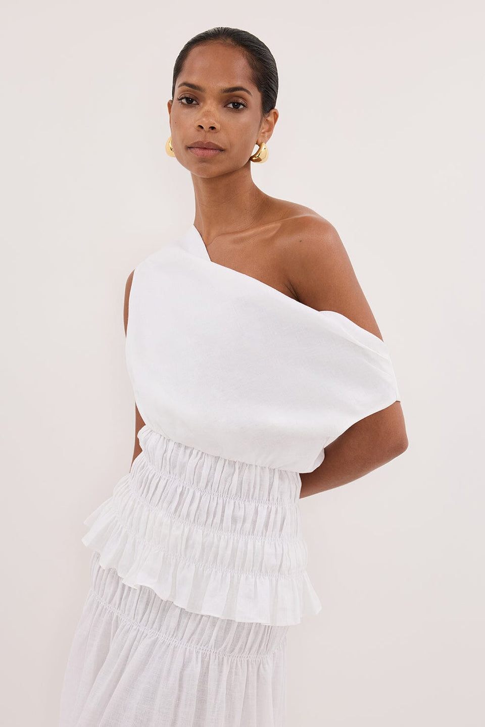 MAIA WHITE SLEEVELESS LINEN SHIRRED TOP Clothing DISSH Boutiques