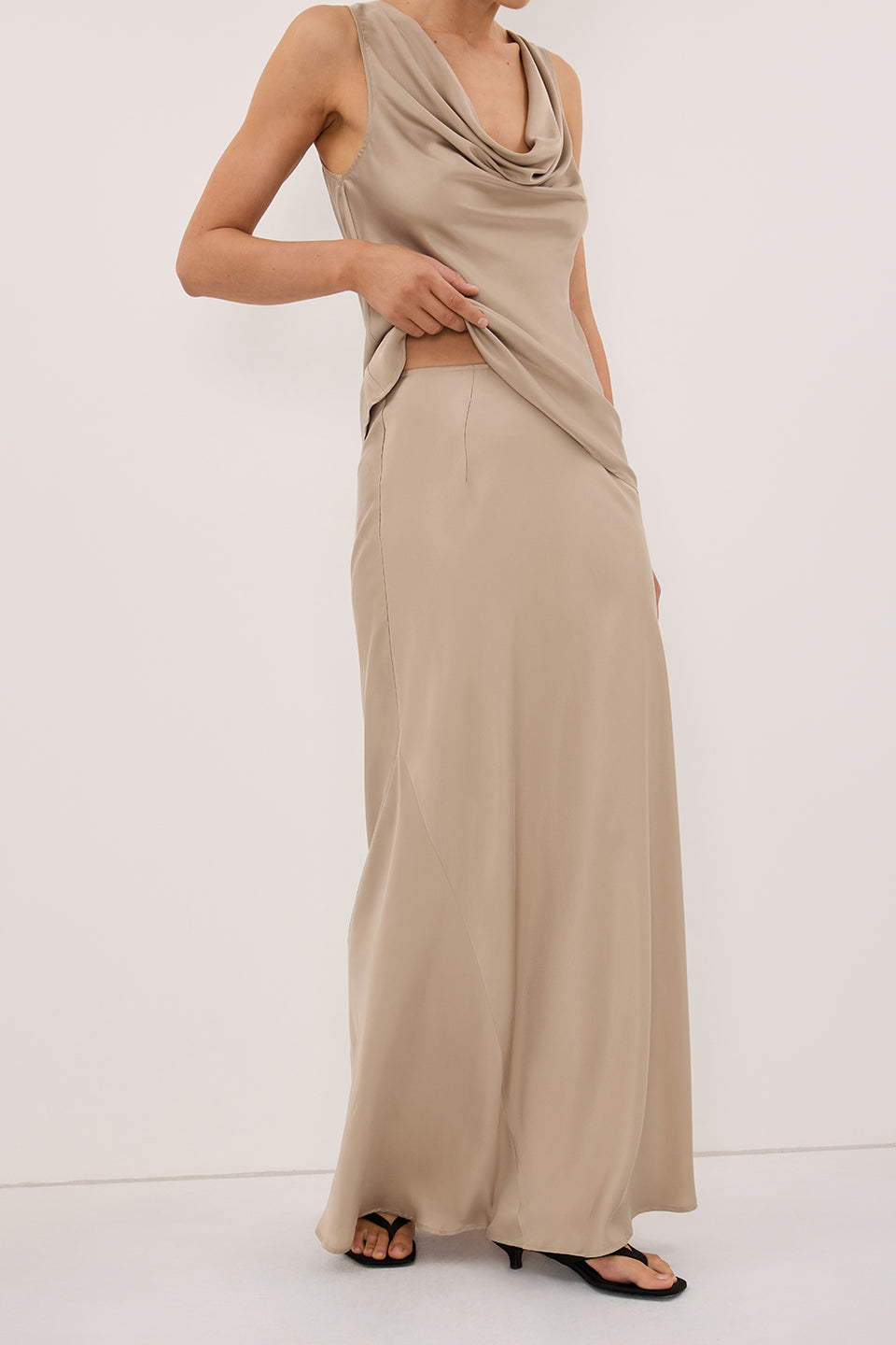 JULIETTE GOLD SILK MIDI SKIRT