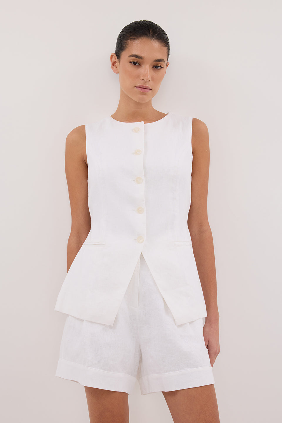 ALESSIA WHITE LINEN VEST Clothing DISSH Boutiques