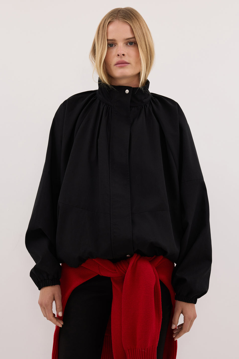 OAKLEE BLACK BATWING LIGHTWEIGHT JACKET