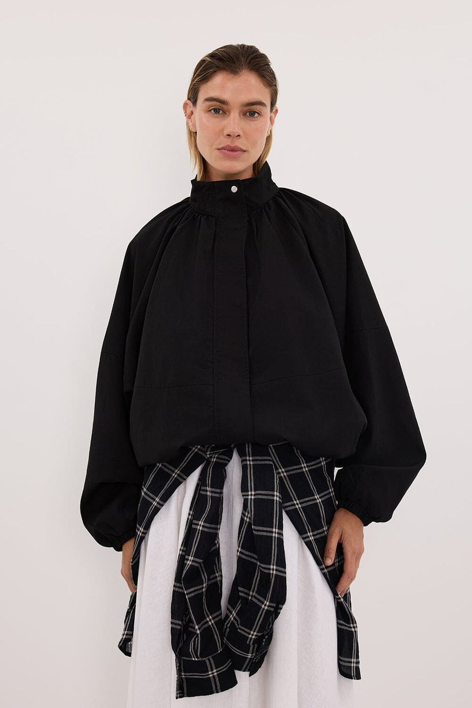 OAKLEE BLACK BATWING LIGHTWEIGHT JACKET Clothing DISSH Boutiques