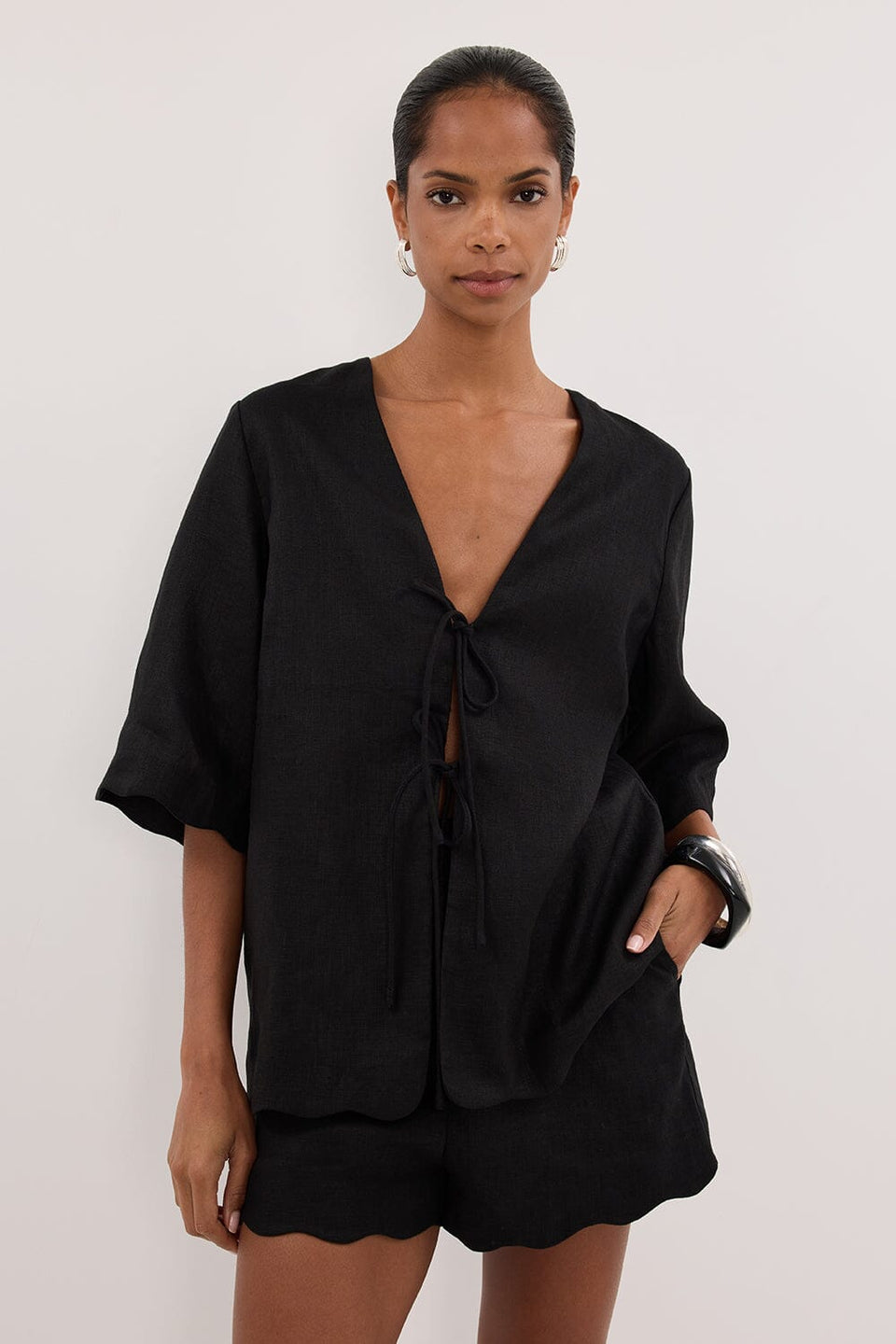 LELA BLACK SHORT SLEEVE LINEN SHIRT Clothing DISSH Boutiques