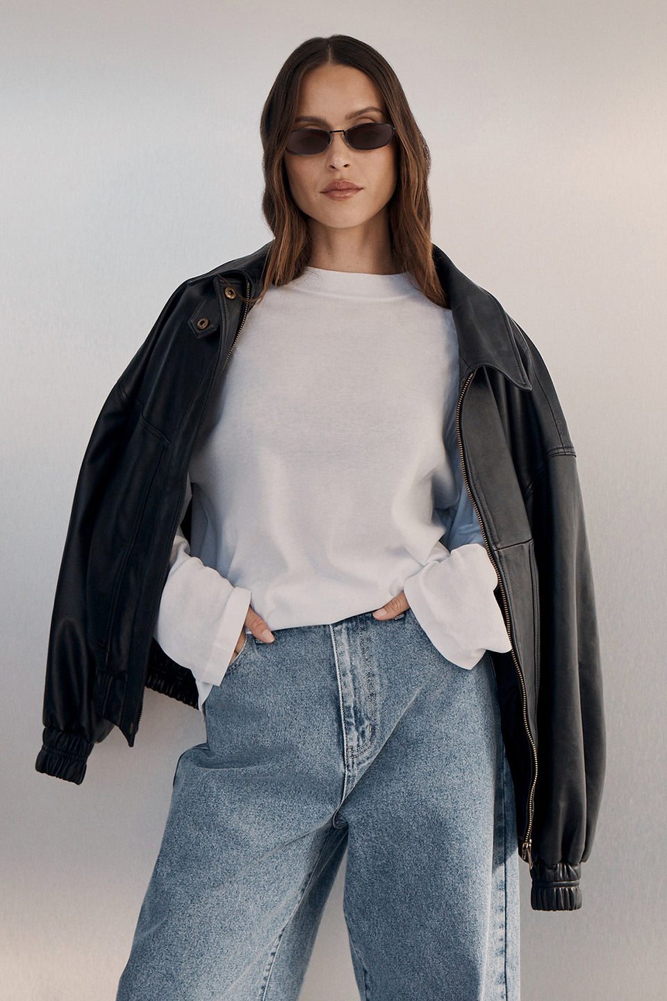 SLOANE WHITE LONG SLEEVE CREW KNIT TOP