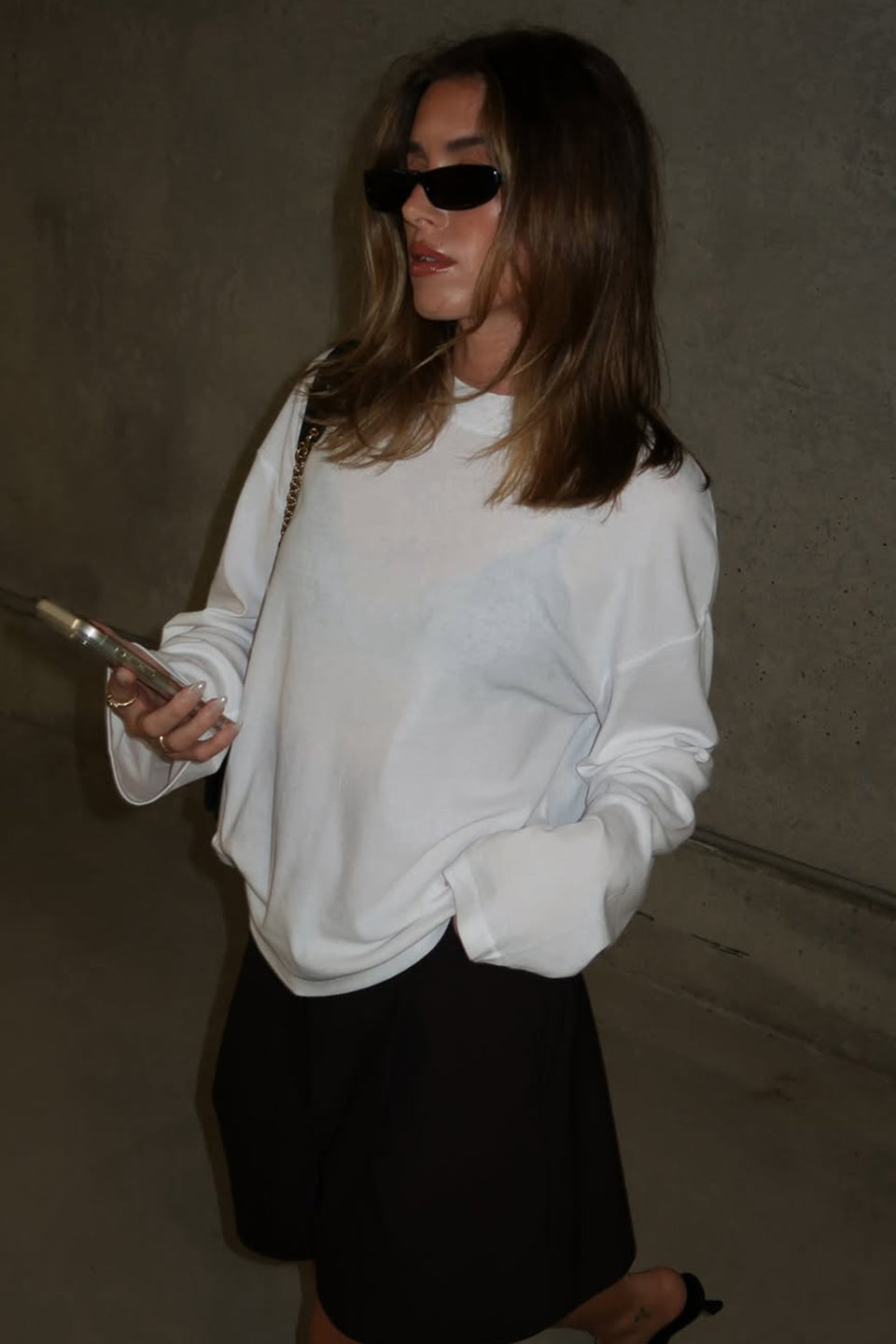 SLOANE WHITE LONG SLEEVE CREW KNIT TOP