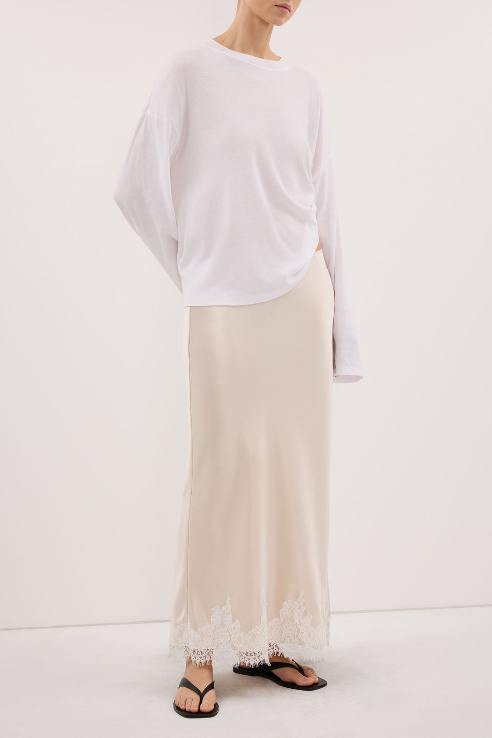 SELENE OYSTER SATIN MIDI SKIRT