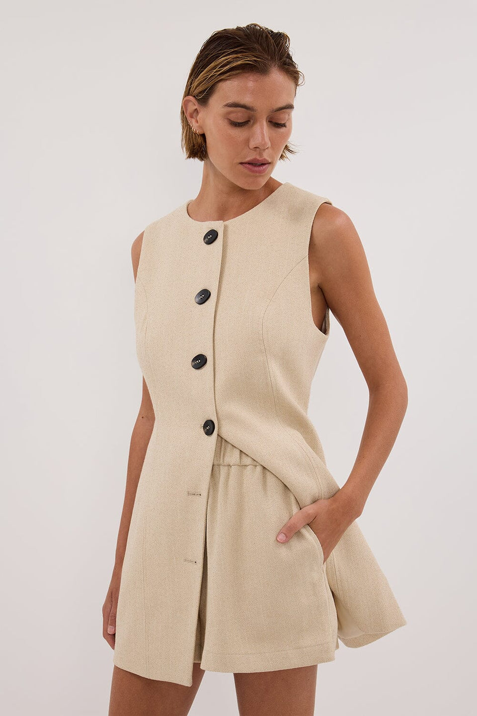 FRANKIE OAT TWEED ELASTIC SHORT Clothing DISSH Boutiques