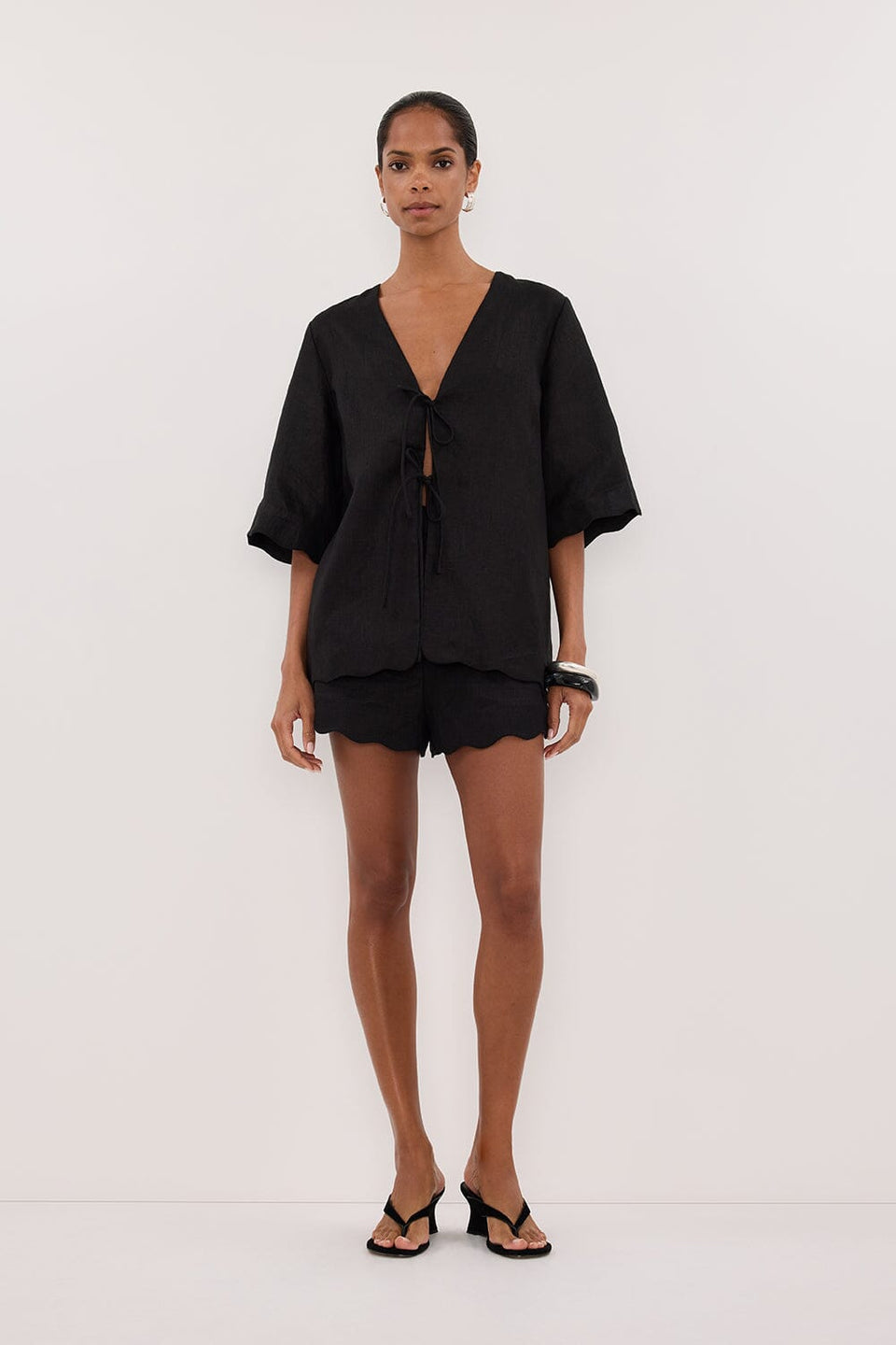 LELA BLACK LINEN SHORT Clothing DISSH Boutiques 6 BLACK