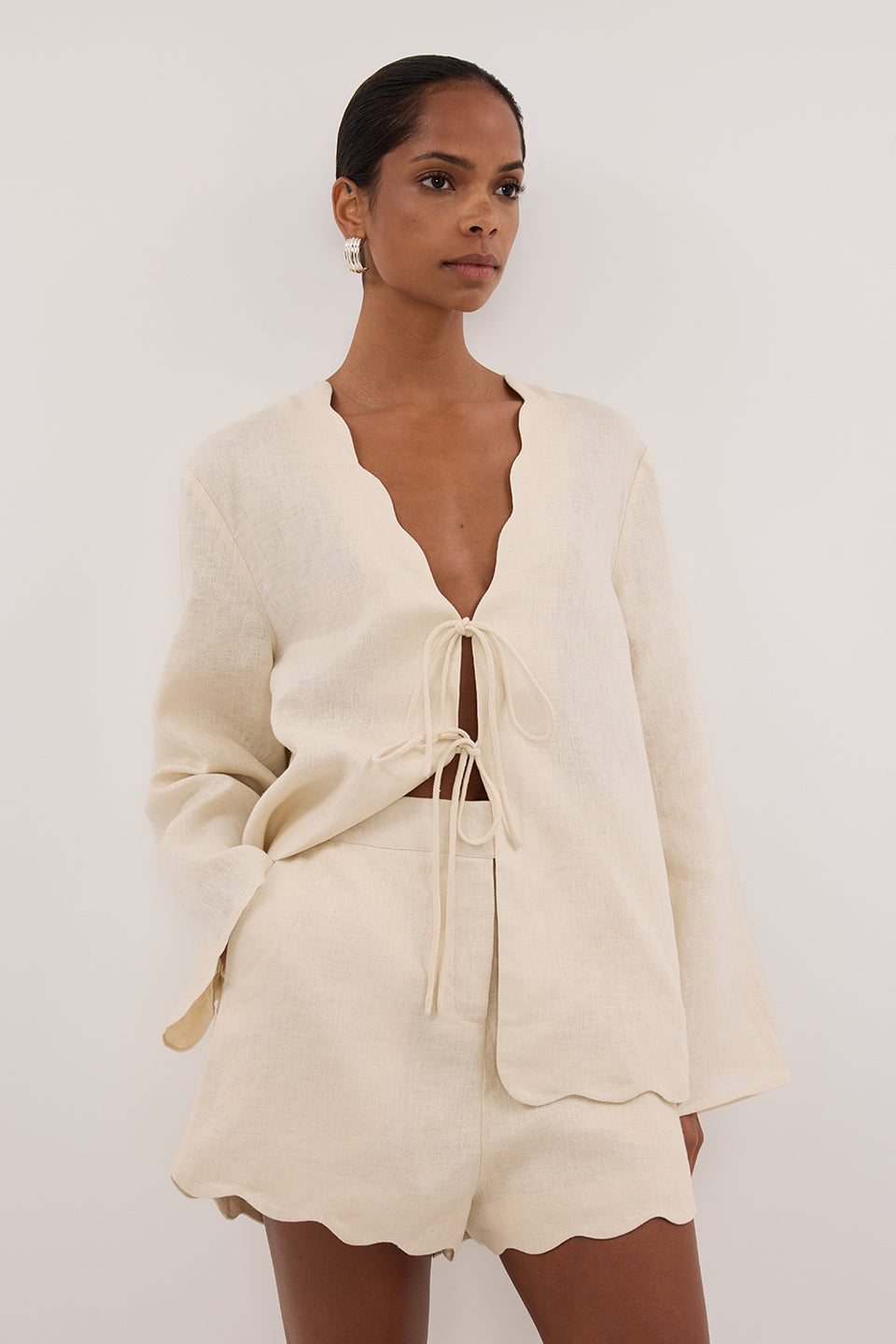 LELA SANDSTONE LINEN SHORT Clothing DISSH Boutiques