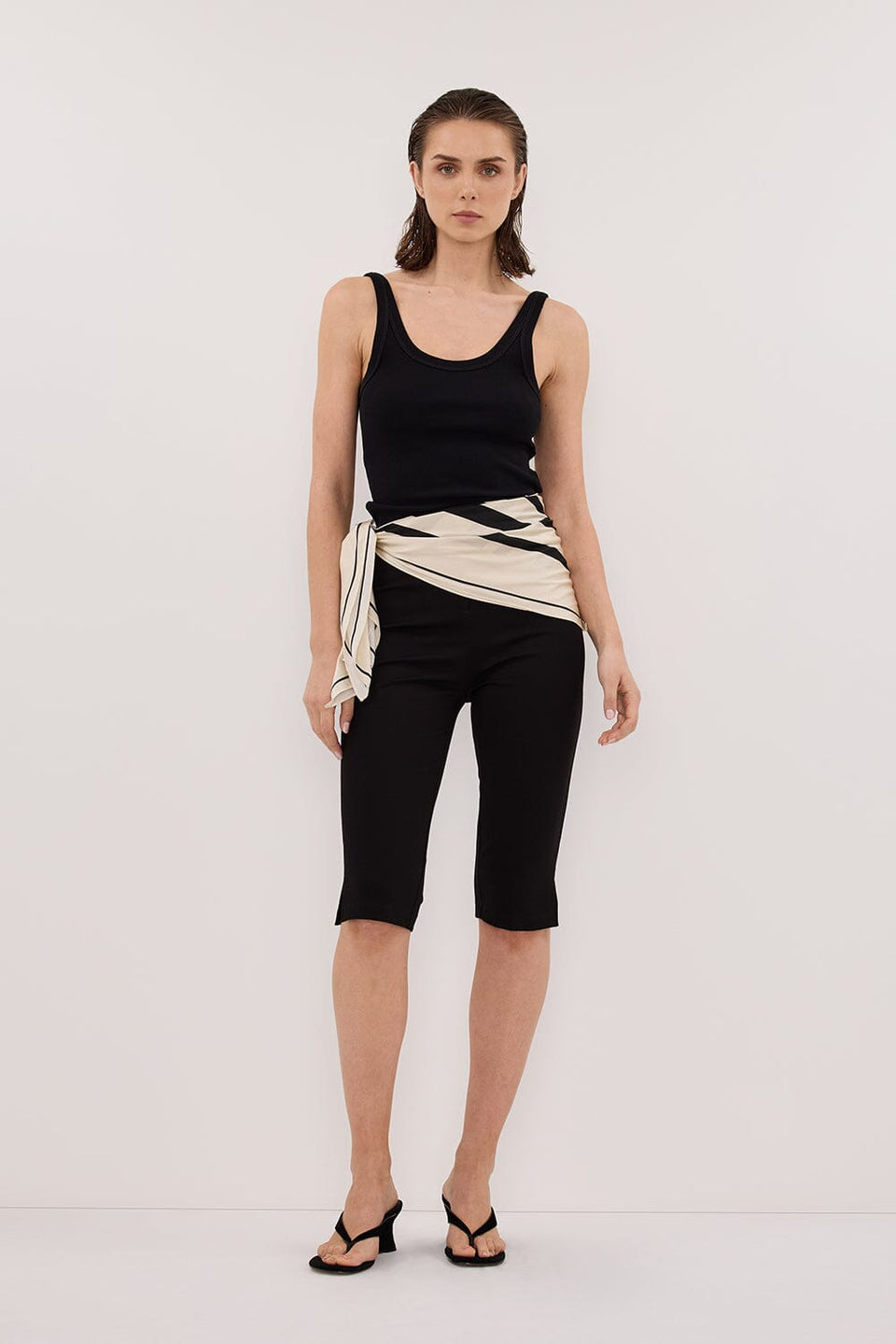 DEMI BLACK CAPRI PANT Clothing DISSH Boutiques