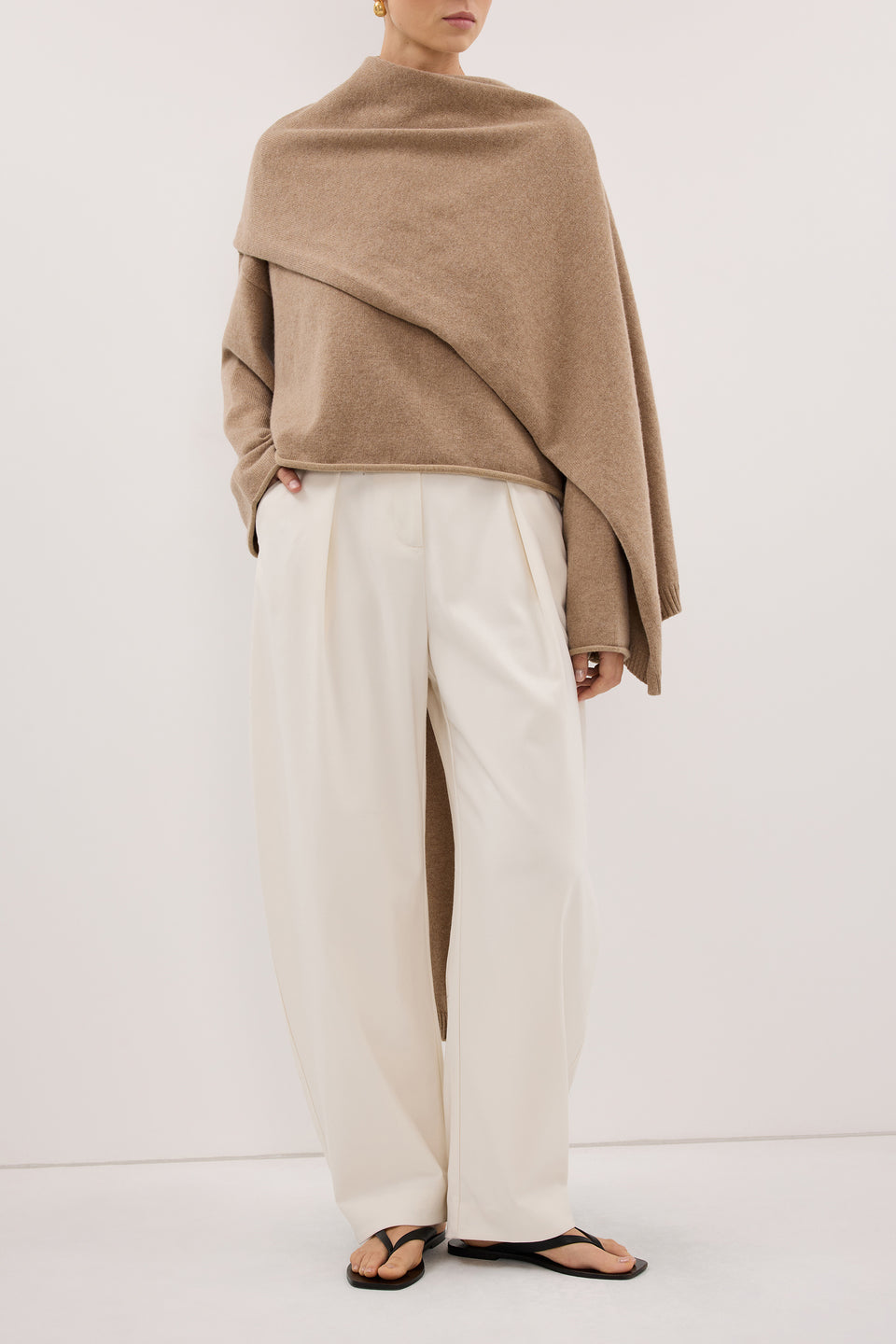 ROMY CREAM BARREL LEG TAILORED PANT