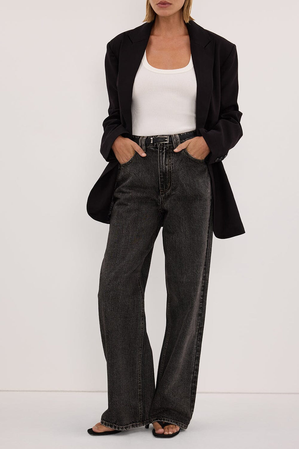 REAGAN 2.0 WASHED BLACK SLOUCHY JEAN