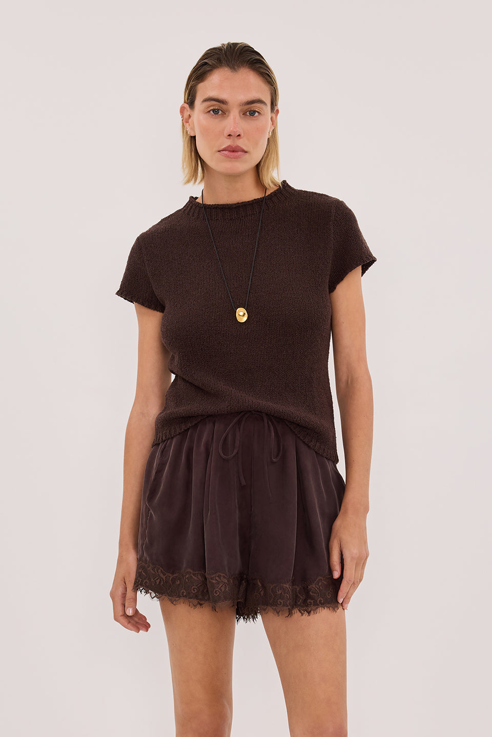 LEO CHOC KNIT TOP