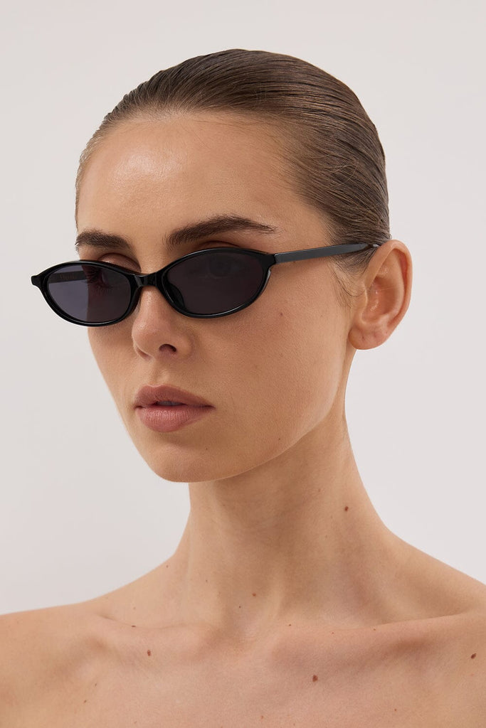 SHEVOKE ZULU SUNGLASSES BLACK | Dissh display picture 1