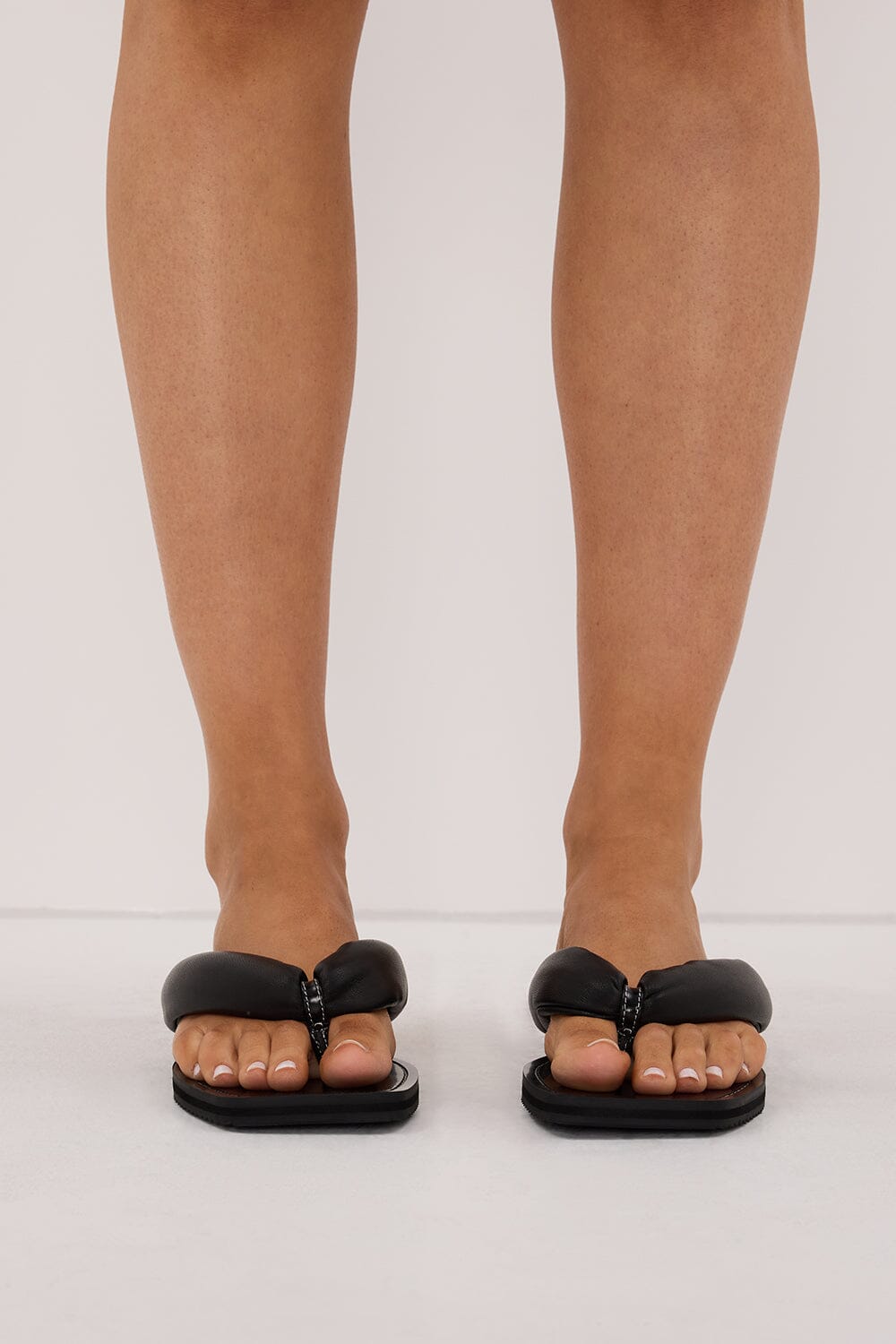 ALIAS MAE CHASE BLACK SANDAL Shoes DISSH Boutiques 