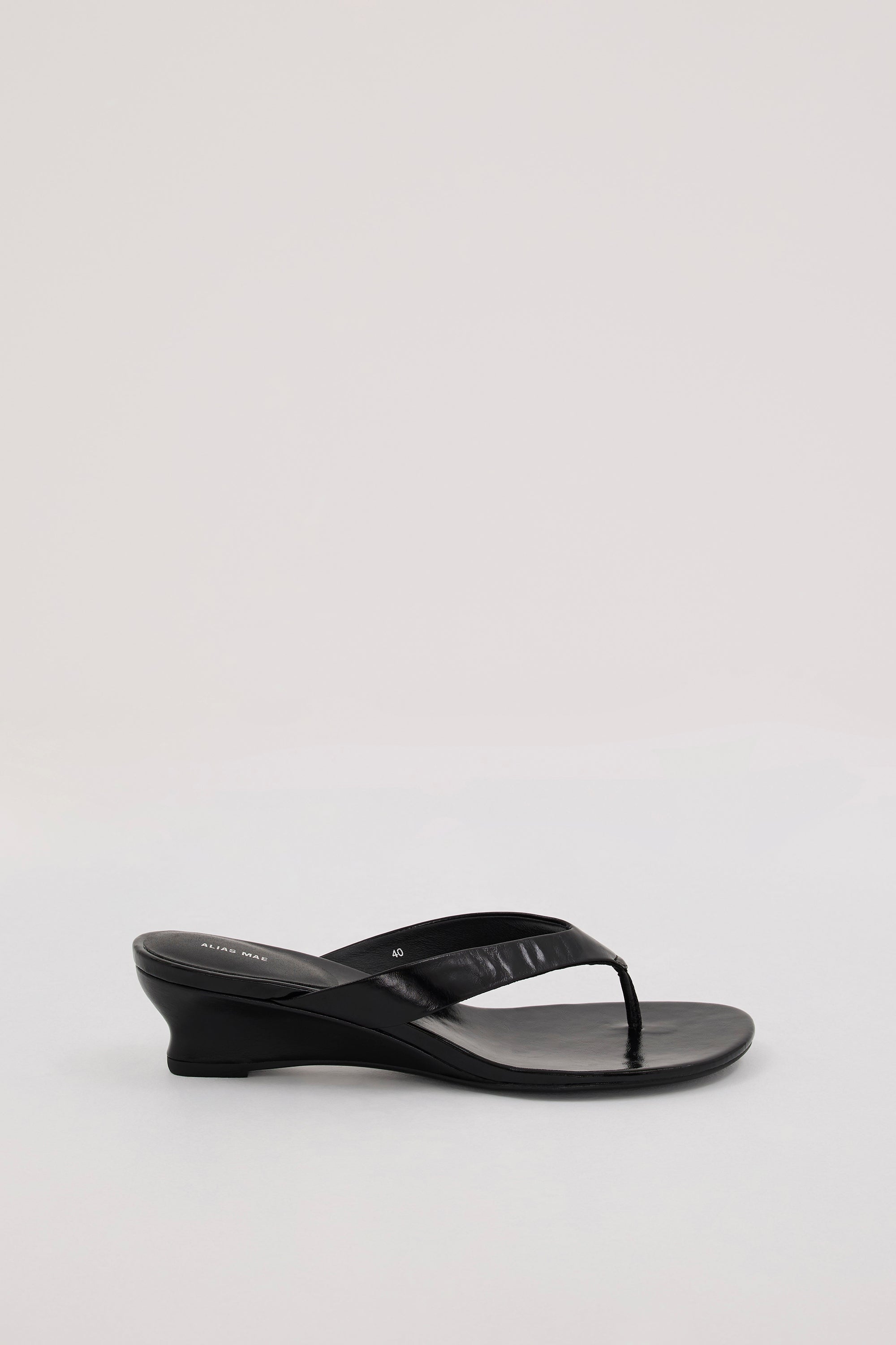ALIAS MAE BLACK JILLY THONG HEEL