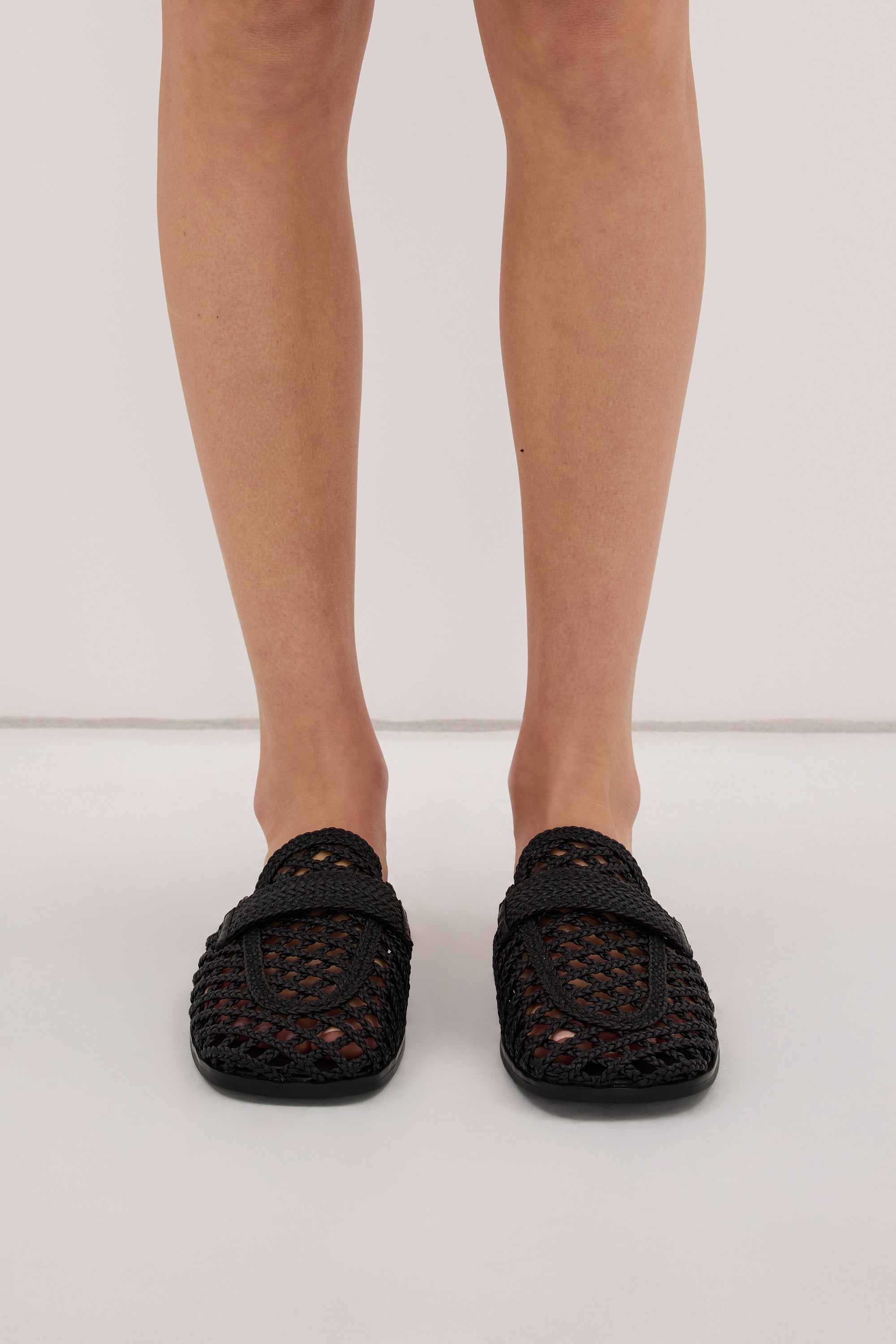 ALIAS MAE BLACK KRISSY LOAFER