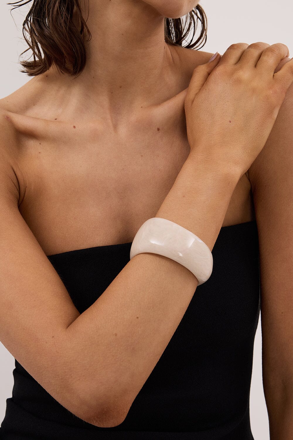 ANNA ROSSI OBESESSED CREAM BANGLE Accessories DISSH Boutiques 