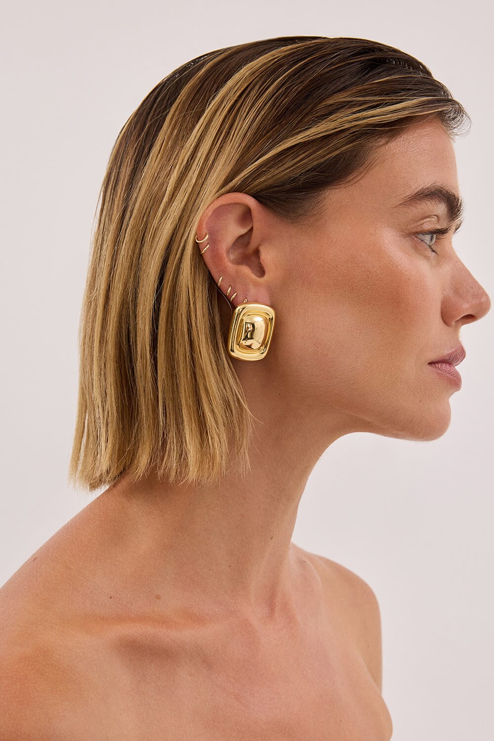 ANNA ROSSI GOLD ROME EARRING Accessories DISSH Boutiques 