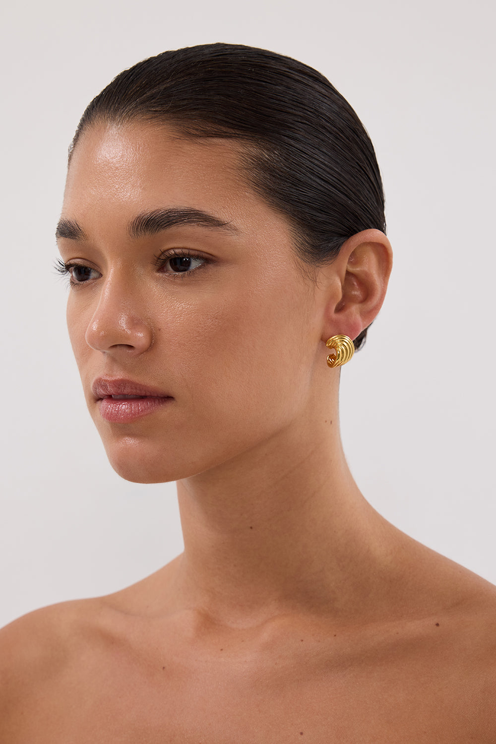 AMBER SCEATS KONA EARRING GOLD Accessories DISSH Boutiques 