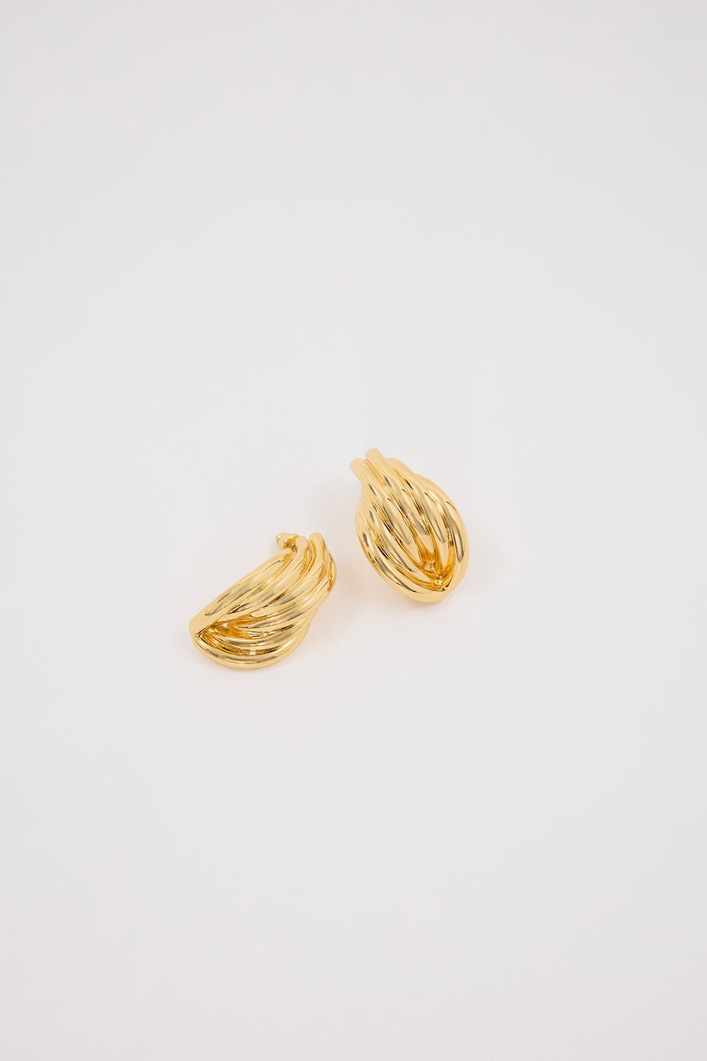 AMBER SCEATS QUINLAN EARRING GOLD Accessories DISSH Boutiques 