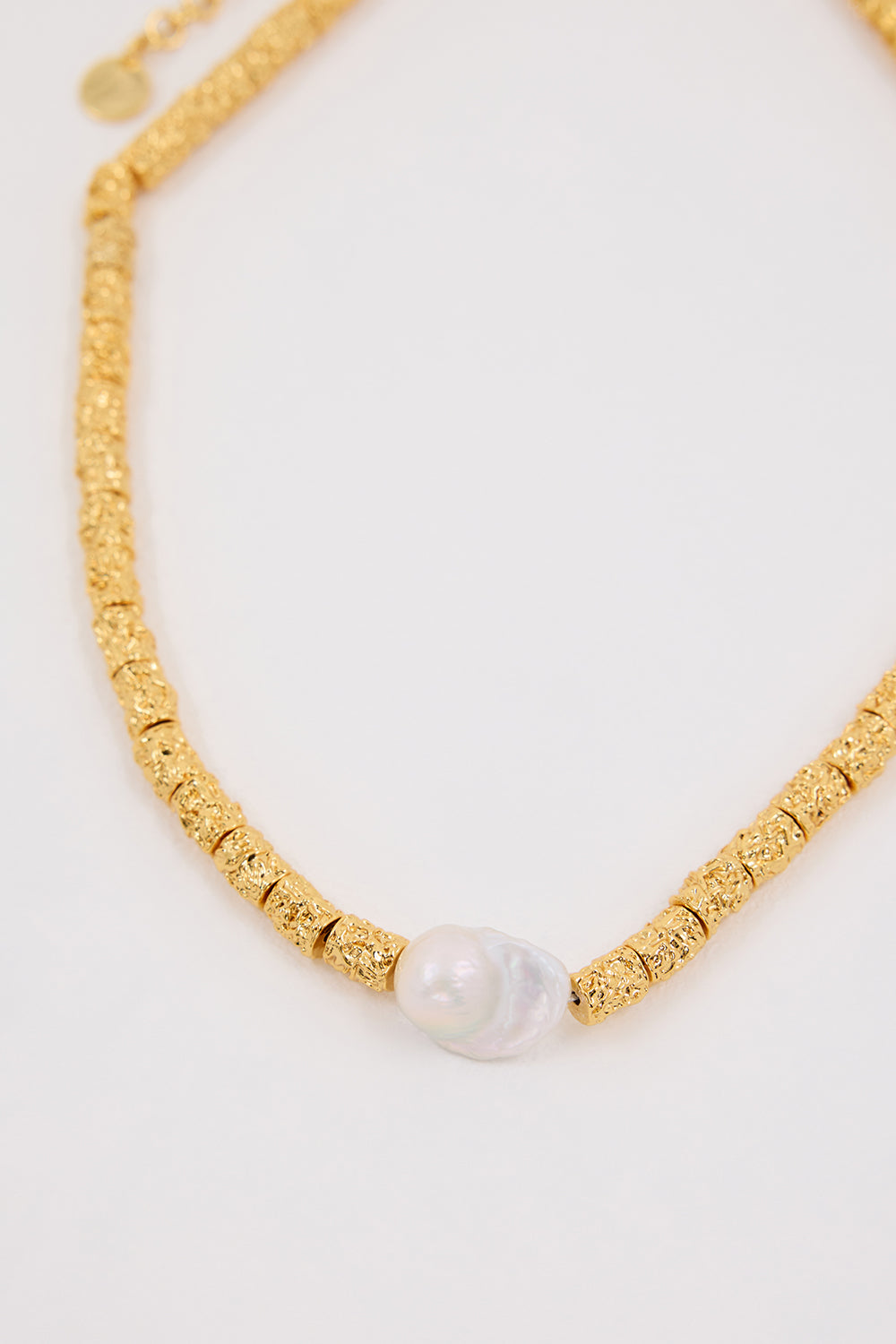 AMBER SCEATS LIORA NECKLACE GOLD Accessories DISSH Boutiques 
