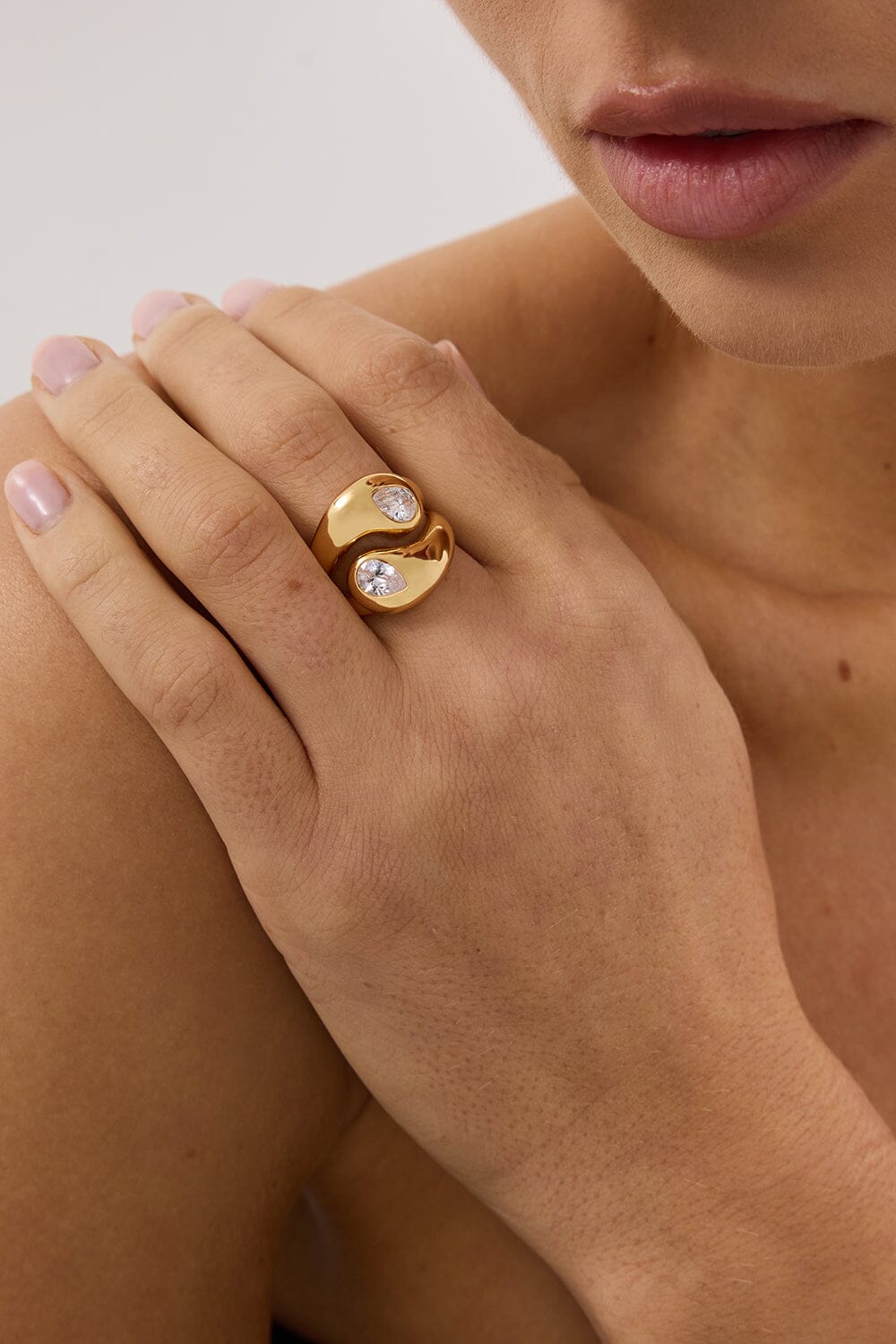 AMBER SCEATS BLOSSOM RING Accessories DISSH Boutiques 