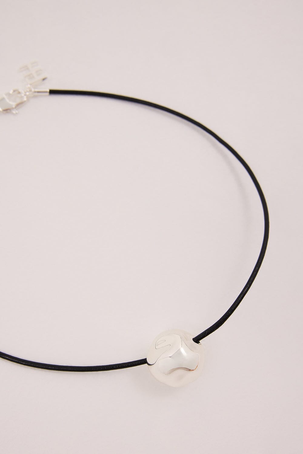 F+H SILVER HAMMERED BALL CHOKER Accessories DISSH Boutiques 