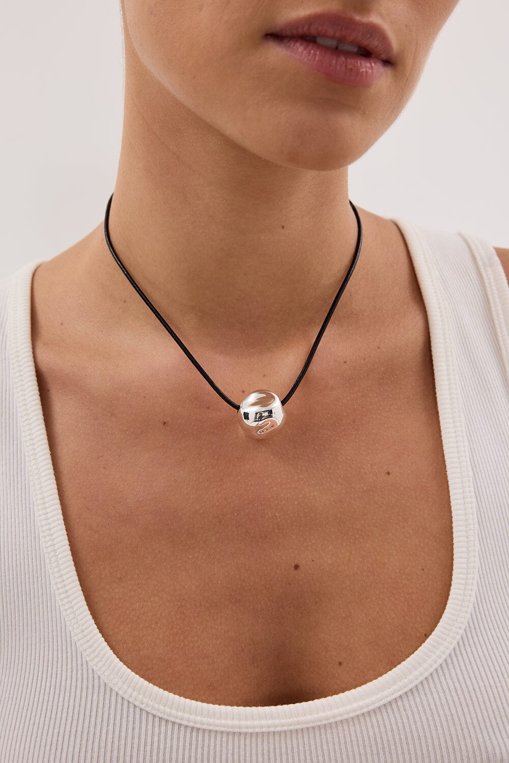 F+H SILVER HAMMERED BALL CHOKER Accessories F+H STUDIOS 