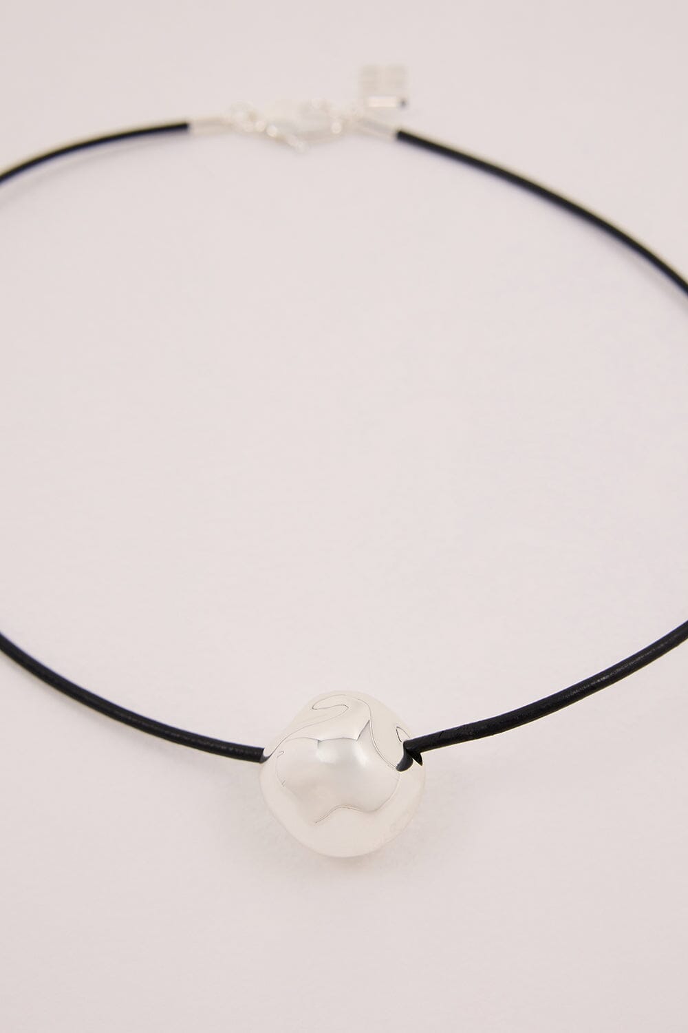 F+H SILVER HAMMERED BALL CHOKER Accessories DISSH Boutiques 