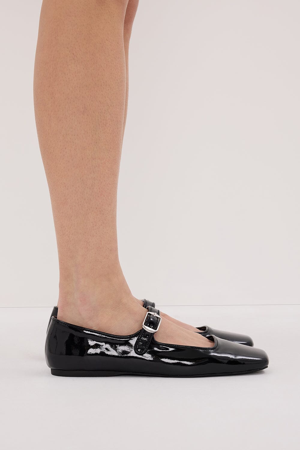 SENSO BINKY II EBONY FLAT Shoes DISSH Boutiques 