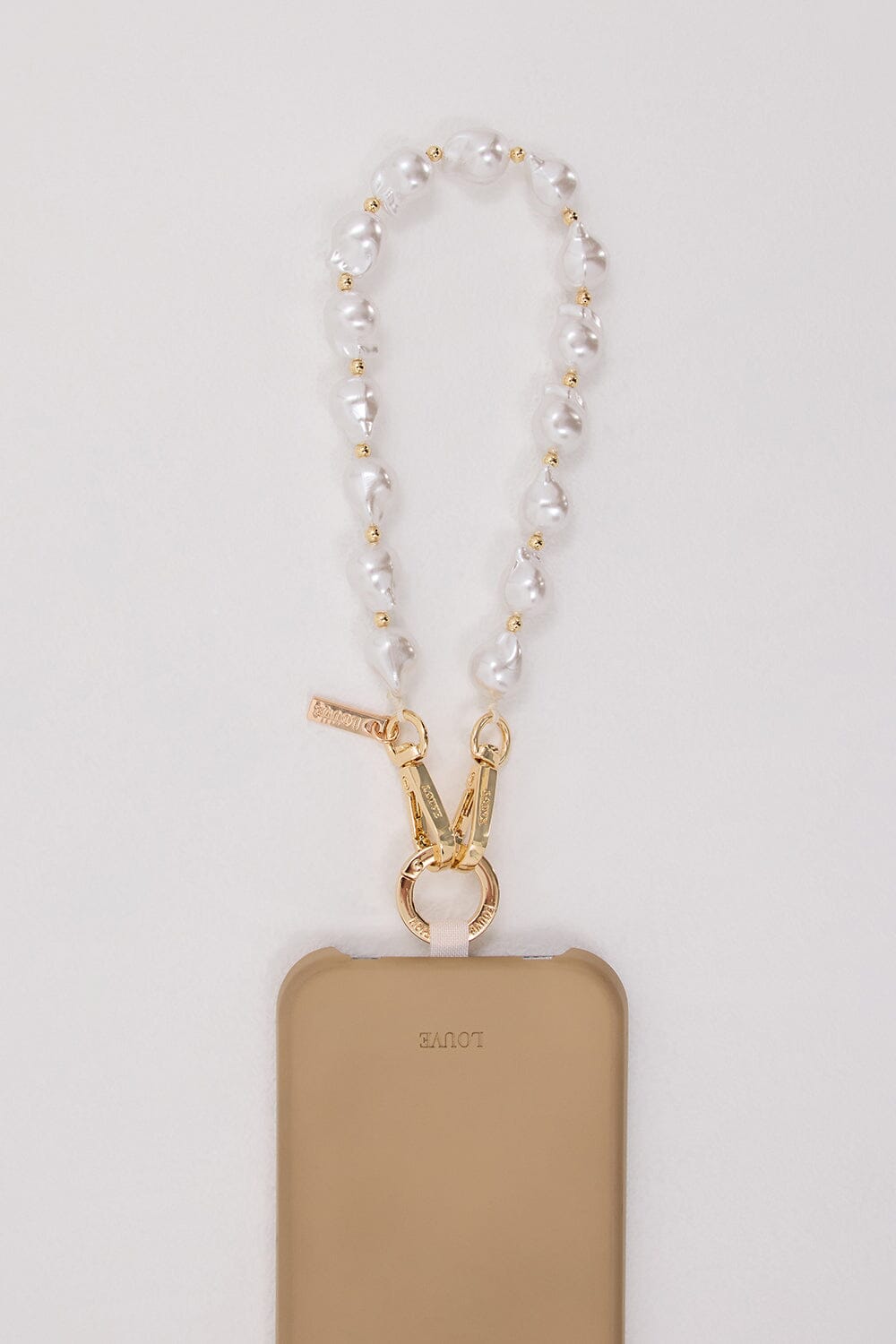 LOUVE COLLECTION IVORY DAISY WRISTLET Accessories DISSH Boutiques 