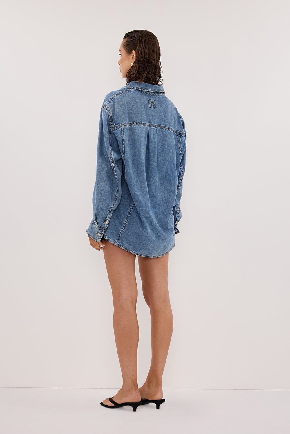 AMARA LIGHT BLUE DENIM SHIRT Clothing DISSH Boutiques 