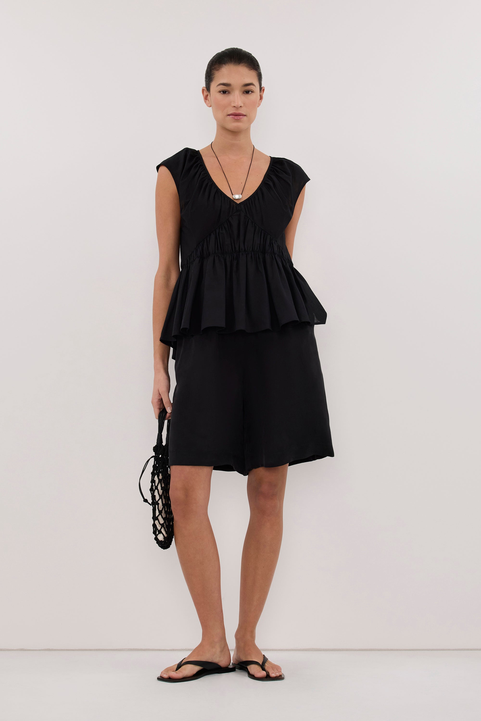 BILLIE BLACK LINEN BLEND TOP