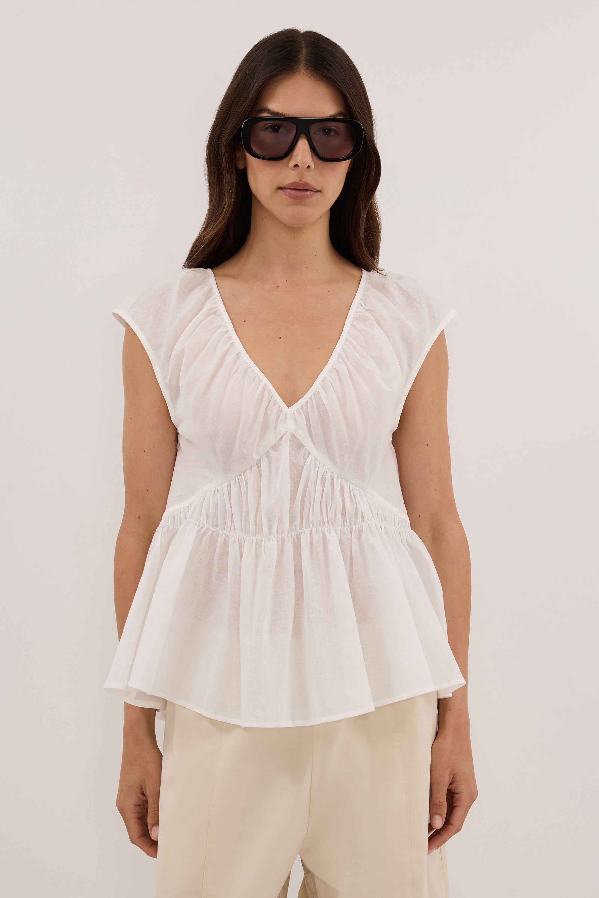 BILLIE WHITE LINEN BLEND TOP